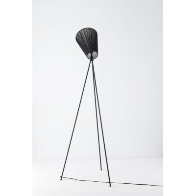 Modern Oslo wood floor lamp