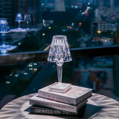 Tiffany Battery Operated Lamp, Cordless Table Lamp Tiffany Battery Operated Lamp, Cordless Table Lamp