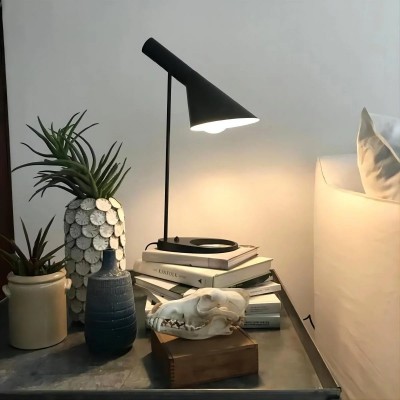Pietro Minimalist Industrial Black/White Cool Office Desk Lamp Pietro Minimalist Industrial Black/White Cool Office Desk Lamp