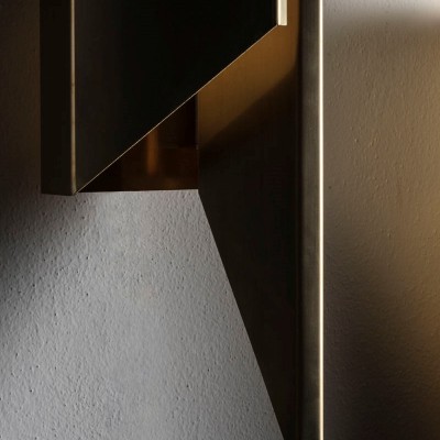 Sia Art Deco Metal Wall Sconce Sia Art Deco Metal Wall Sconce