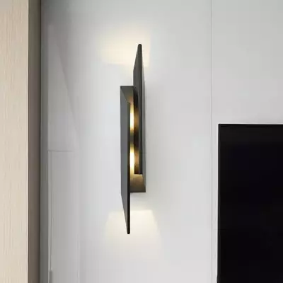 Sia Art Deco Metal Wall Sconce Sia Art Deco Metal Wall Sconce