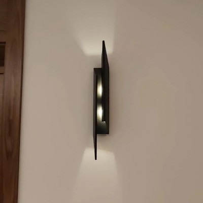 Sia Art Deco Metal Wall Sconce Sia Art Deco Metal Wall Sconce