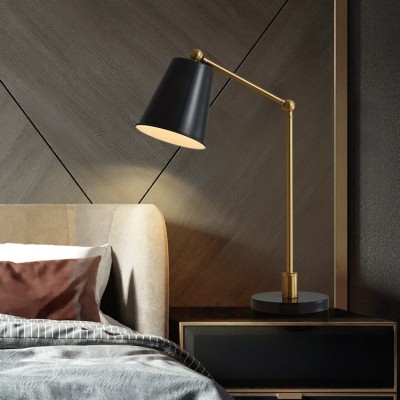 Mauricio Modern Brass Task Lamp Mauricio Modern Brass Task Lamp