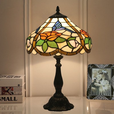 Harini Tiffany stained glass hummingbird table lamp Harini Tiffany stained glass hummingbird table lamp