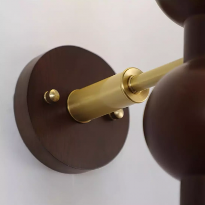 Xyris Long Multiple Balls Vertical Wall Light Xyris Long Multiple Balls Vertical Wall Light