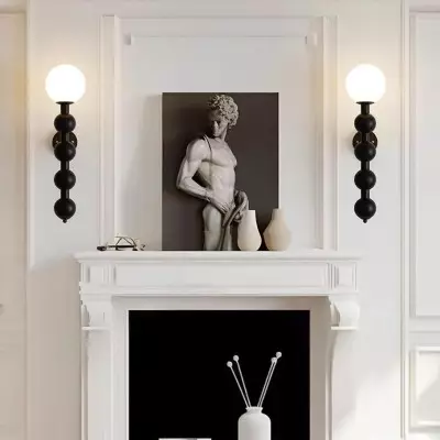 Xyris Long Multiple Balls Vertical Wall Light Xyris Long Multiple Balls Vertical Wall Light