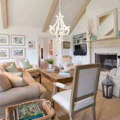 Astridina Rustic Antique Wooden French Country Chandelier