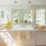 Jorvald Vintage Crystal Dome Brass Pendant Light