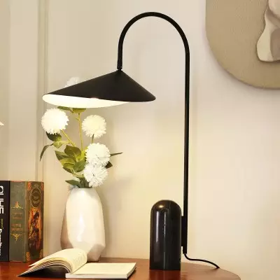 Zoya Marble Base Alocasia Leaf Table Lamp Zoya Marble Base Alocasia Leaf Table Lamp