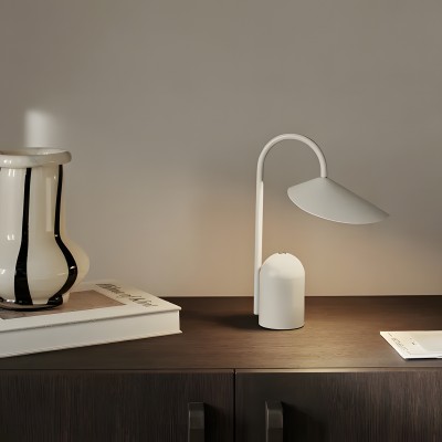 Zoya Marble Base Alocasia Leaf Table Lamp Zoya Marble Base Alocasia Leaf Table Lamp
