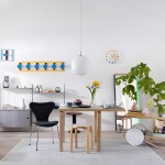 Louis Cream Stained Glass Globe Pendant Light