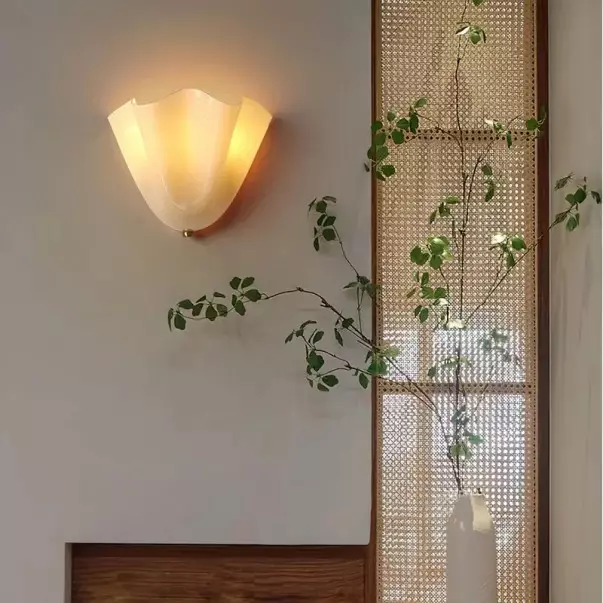 Kyrintha Mid-Century Modern Skirt Shell Glass Wall Sconce