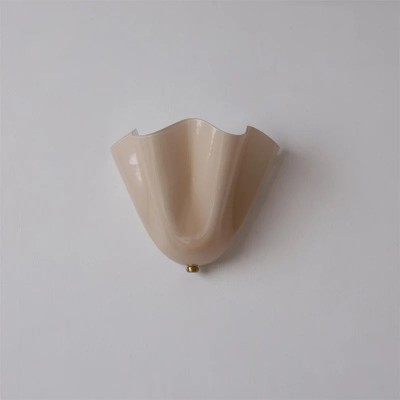 Kyrintha Mid-Century Modern Skirt Shell Glass Wall Sconce