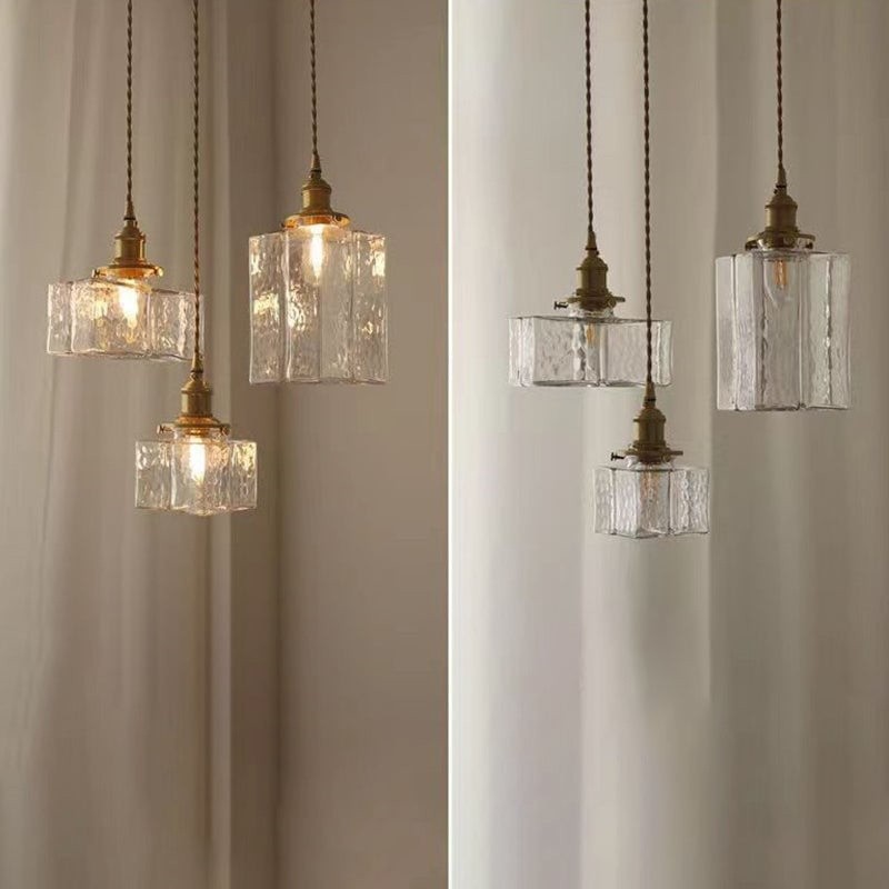 Faelthorin Farmhouse Brass Hammered Square Glass Pendant Lamp