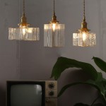 Faelthorin Farmhouse Brass Hammered Square Glass Pendant Lamp