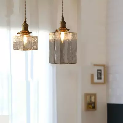 Faelthorin Farmhouse Brass Hammered Square Glass Pendant Lamp