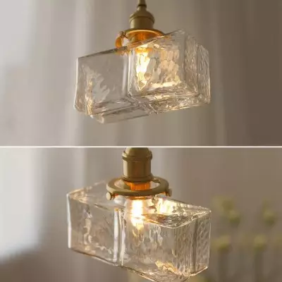 Faelthorin Farmhouse Brass Hammered Square Glass Pendant Lamp