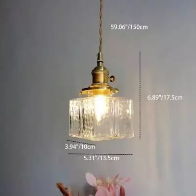 Faelthorin Farmhouse Brass Hammered Square Glass Pendant Lamp