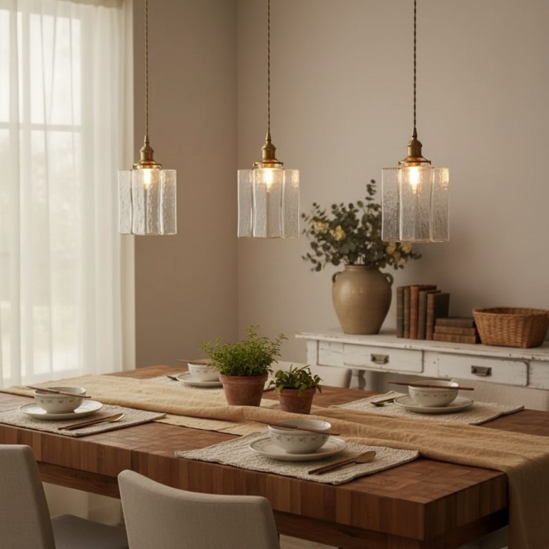 Faelthorin Farmhouse Brass Hammered Square Glass Pendant Lamp