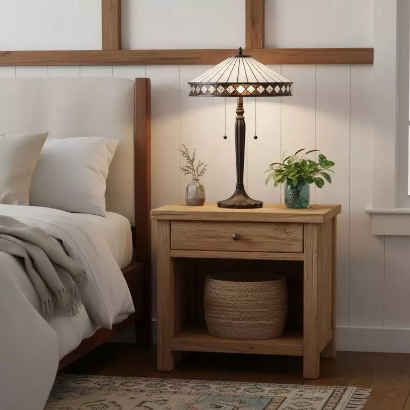 Zephira Tiffany White Glass Table Lamp