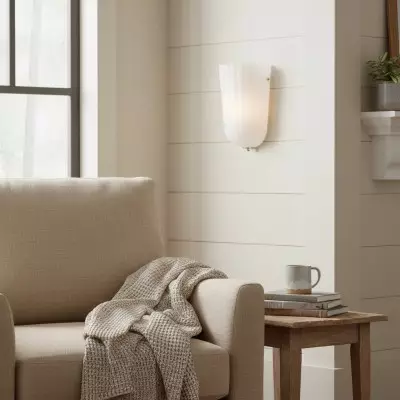 Zephyrine Modern Glass Flower Sconce