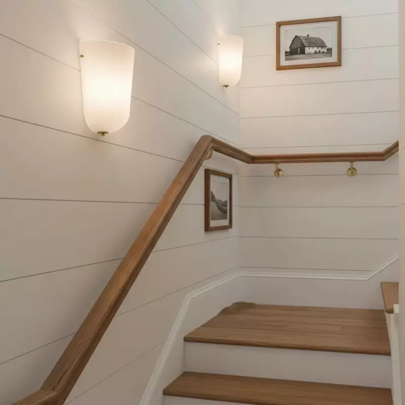 Zephyrine Modern Glass Flower Sconce