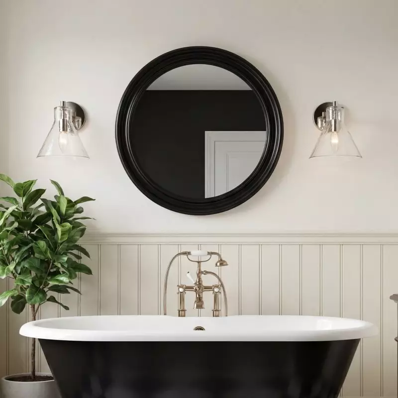 Oren Farmhouse Conical Glass Wall Sconce