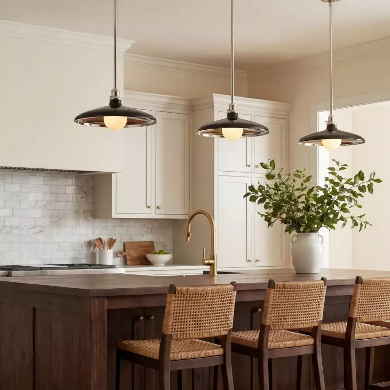 Dulcinea Farmhouse Retro Metal Pendant Light
