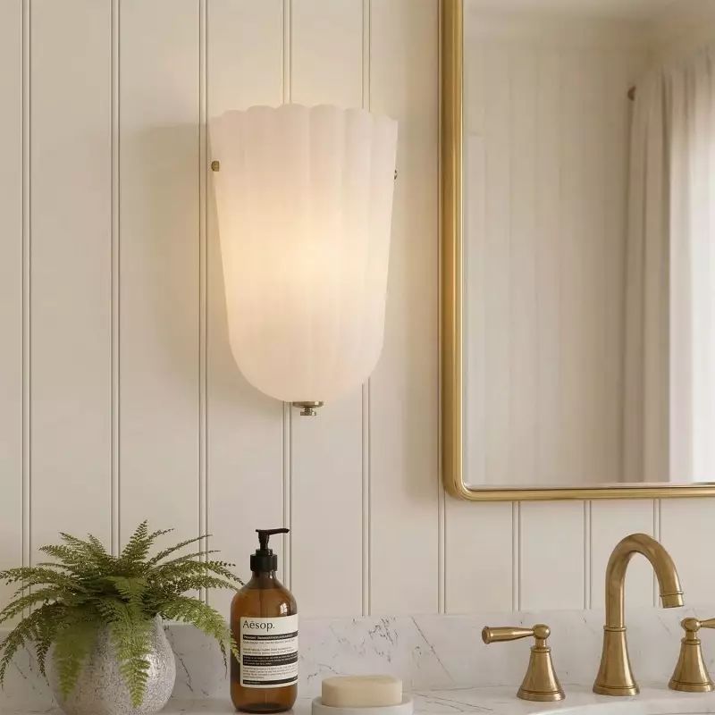 Zephyrine Modern Glass Flower Sconce