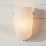 Zephyrine Modern Glass Flower Sconce
