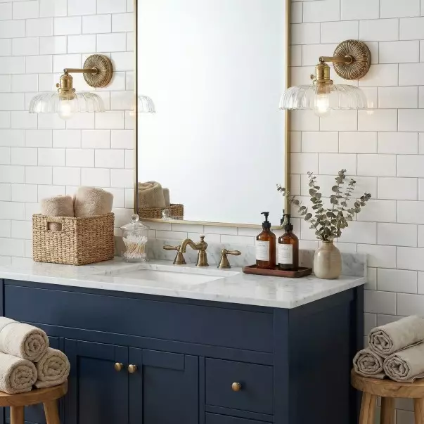 Dafne Vintage Brass Fluted Glass Wall Sconce