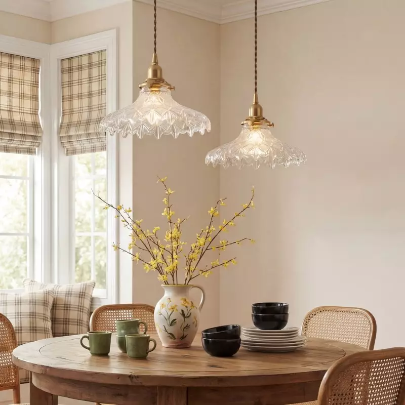 Gyran Retro Brass Lace Glass Pendant Light