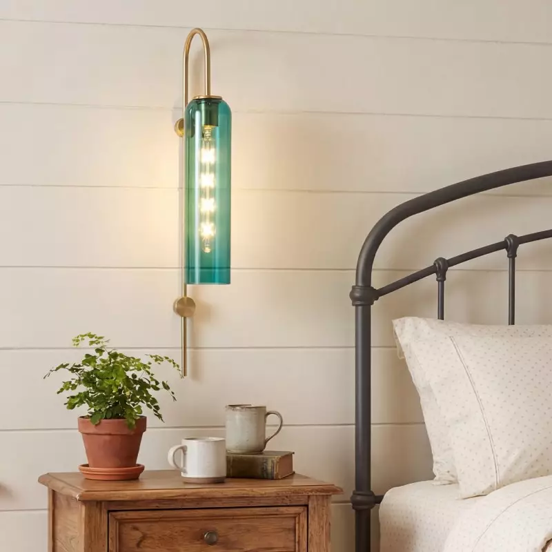 Janvy Modern Exquisite Glass Wall Sconce