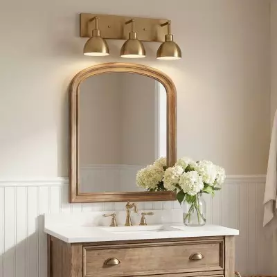Kairi Minimalist Industrial Vanity Light