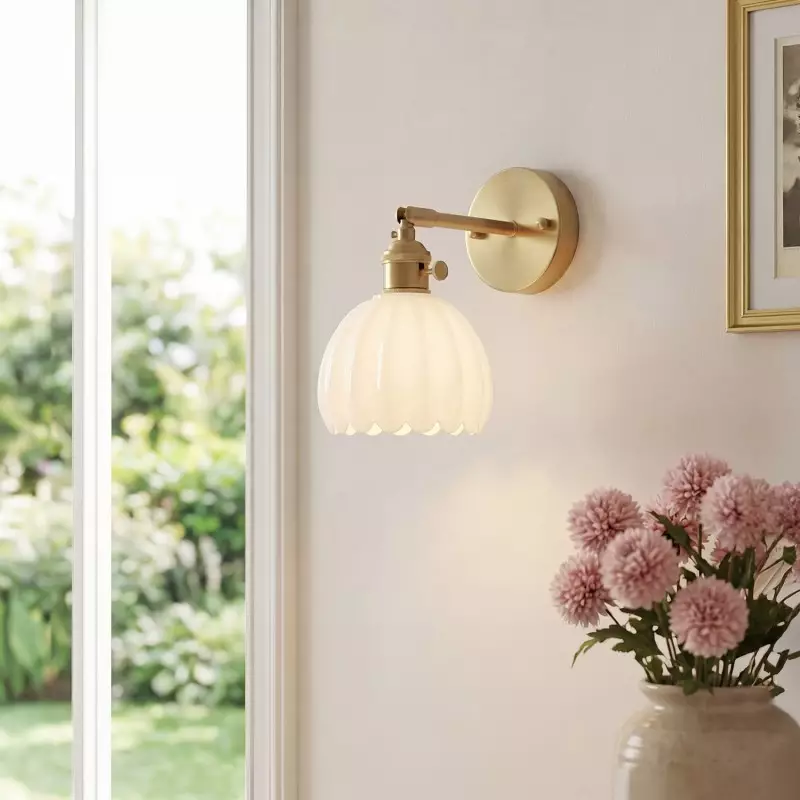 Elara Vintage Glass Tulip Sconce