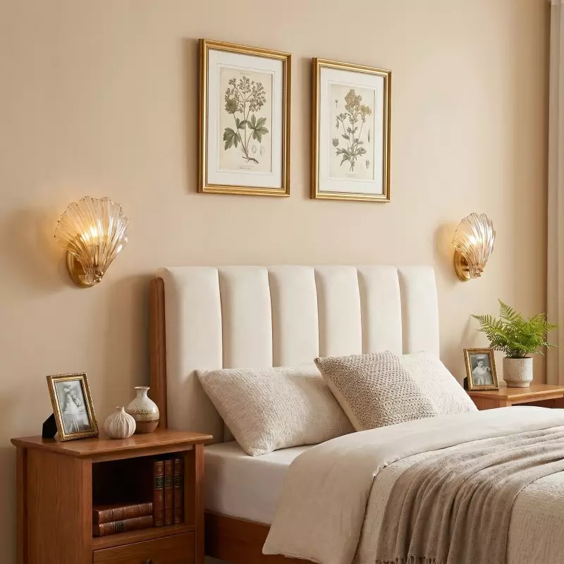 Neha Retro Shell-Shaped Glass Wall Light