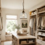 Sander Farmhouse Glass Round Pendant Light