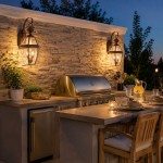 Riannon Country Metal Lantern Sconce