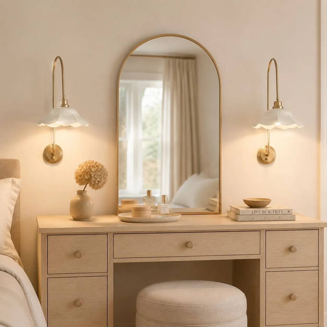 Enzo Elegant Vintage Bloom Metal Wall Sconce